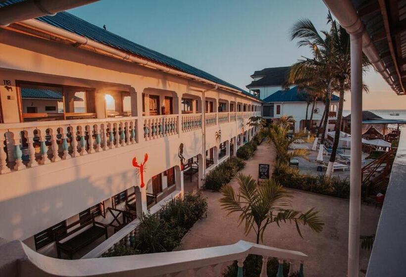 בית מלון כפרי Zenobia Beach Resort