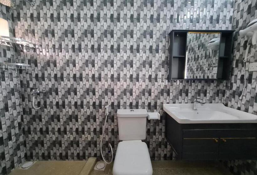 בית מלון כפרי Zenobia Beach Resort