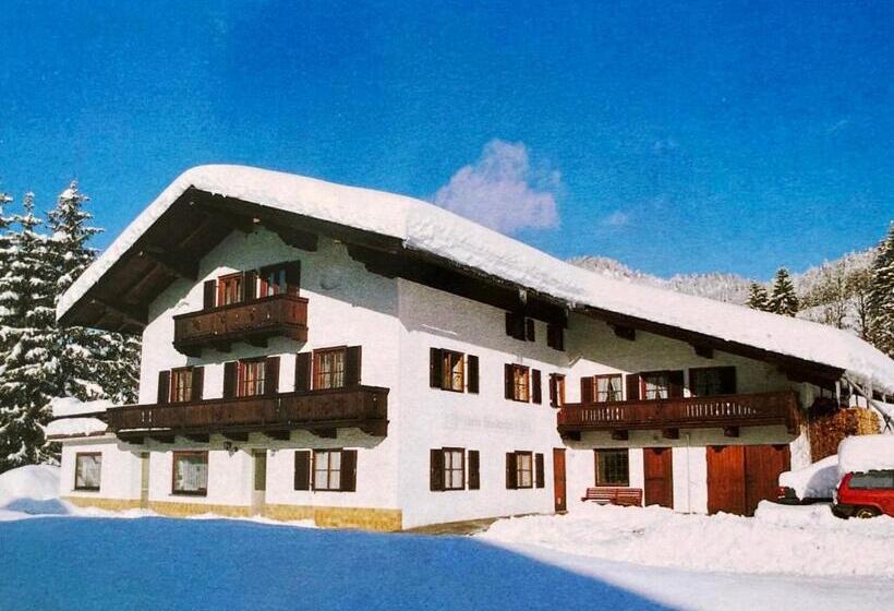 Pansiyon Gästehaus Häuslweber