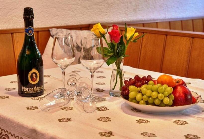 Pansiyon Gästehaus Häuslweber