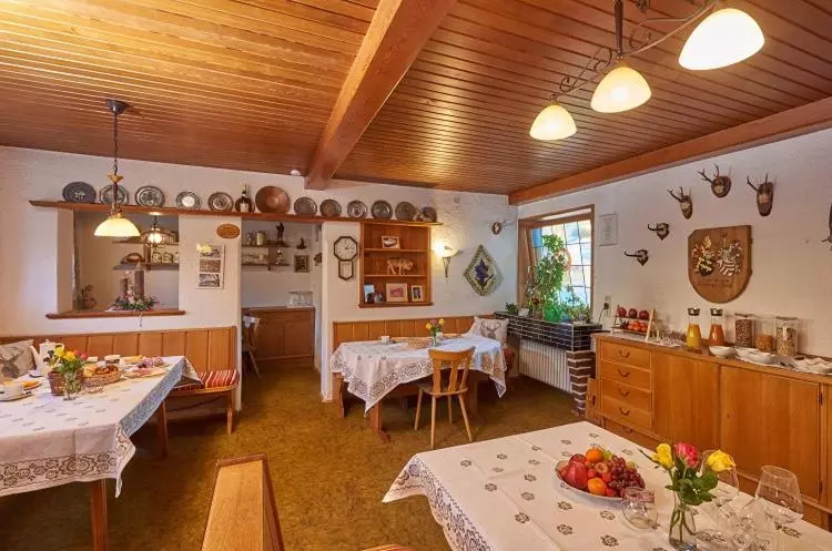 ペンション Gästehaus Häuslweber