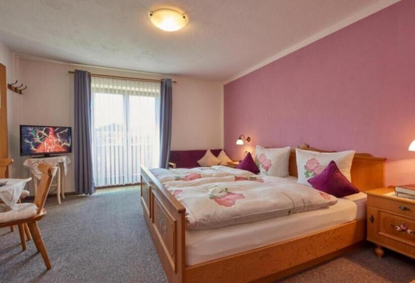 Pansiyon Gästehaus Häuslweber