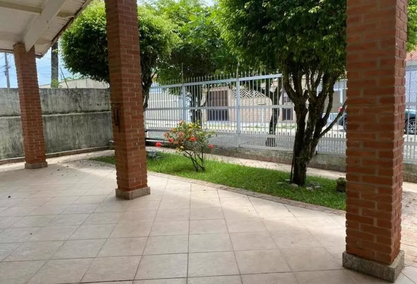 پانسیون Hostel Ohana Beach