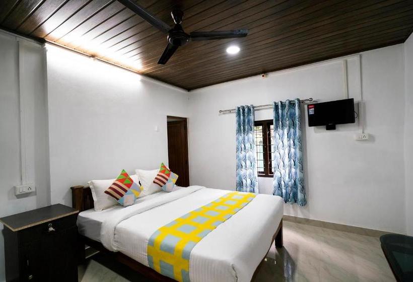 ペンション Oyo 77945 Soorya Village