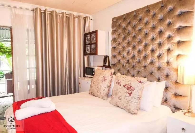 Majatalo Snooze A Lot Guesthouse