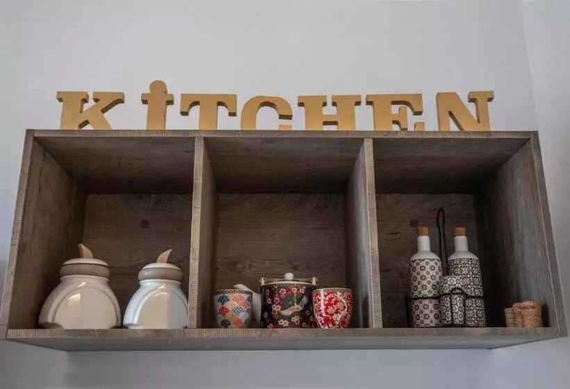 ベッドアンドブレックファースト Bebio Rooms