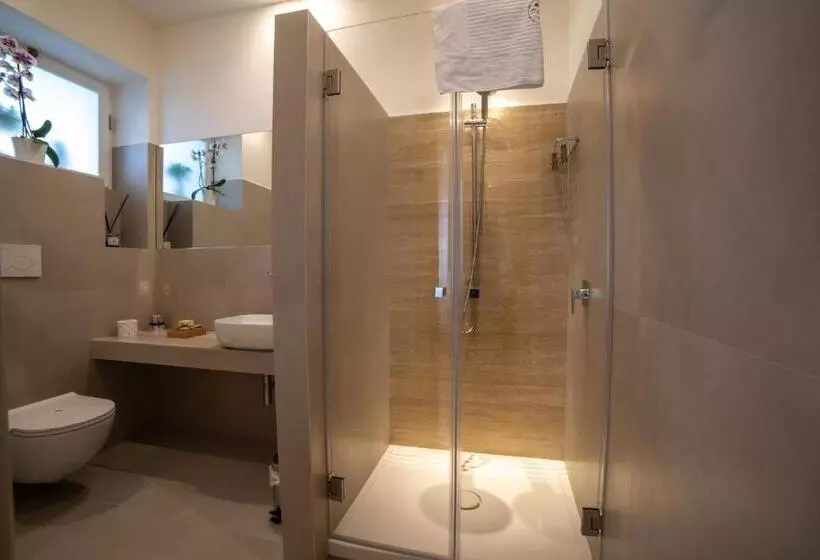 ベッドアンドブレックファースト Bebio Rooms