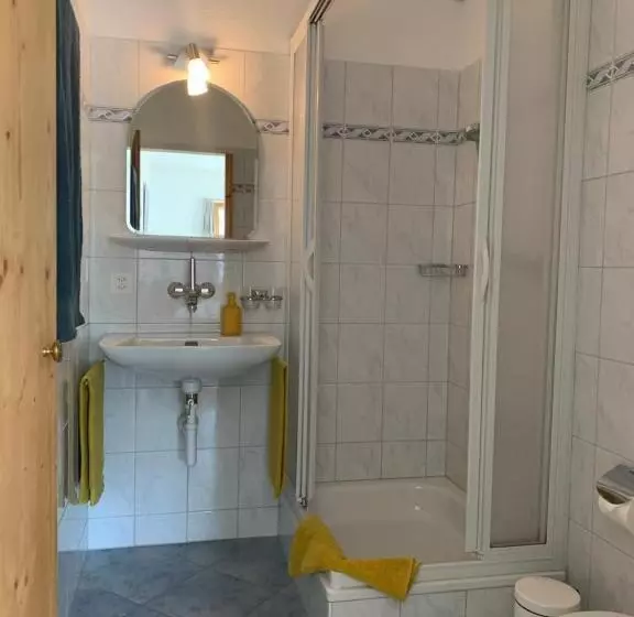 ベッドアンドブレックファースト Waldheim Pension Laax