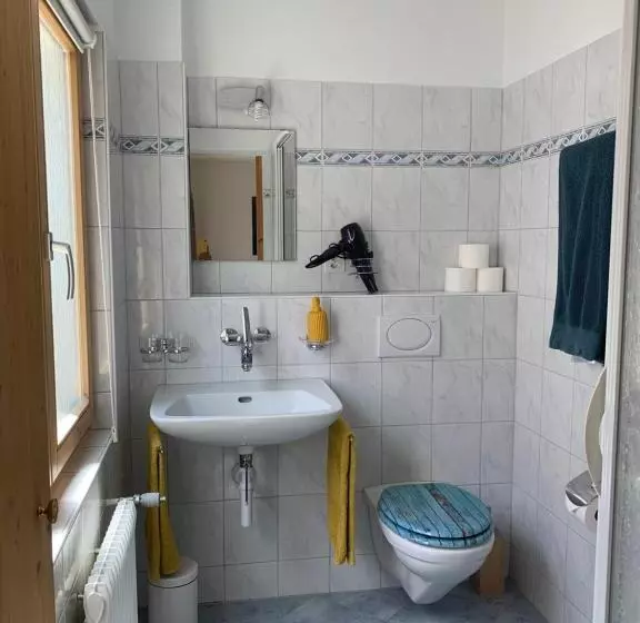 ベッドアンドブレックファースト Waldheim Pension Laax