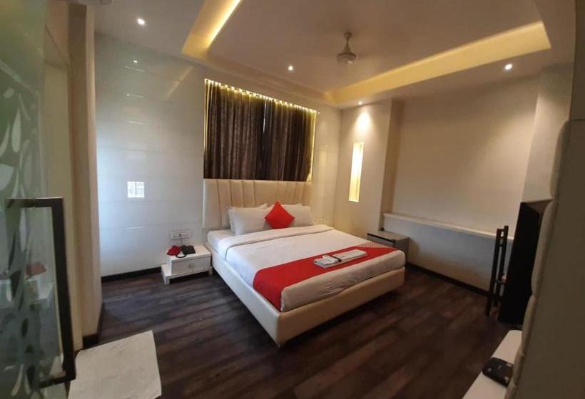 בית מלון כפרי The Lotus Residency, Sangli