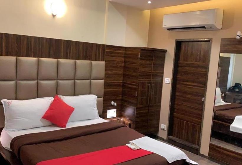 בית מלון כפרי The Lotus Residency, Sangli