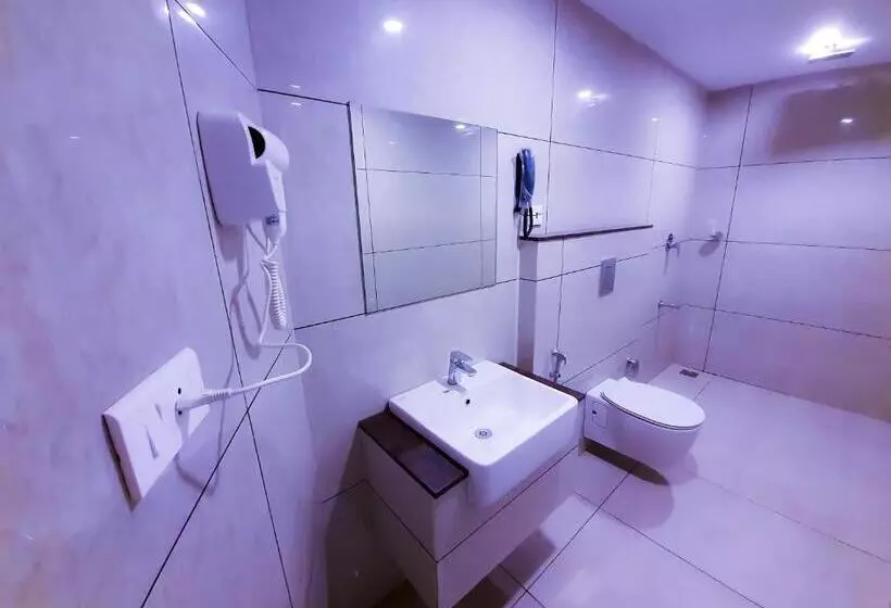 Hotelli Victoria International