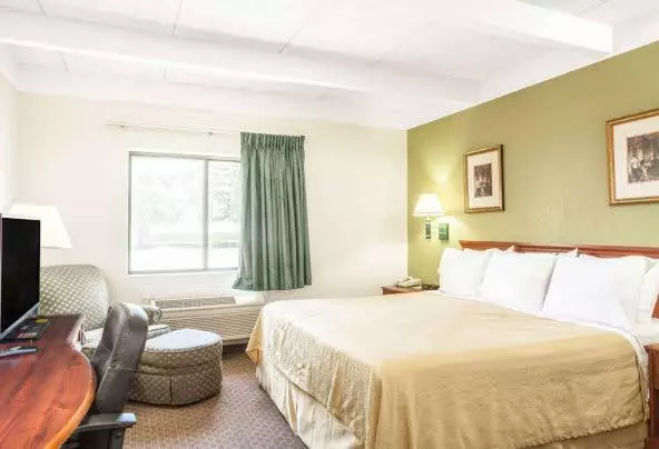 هتل Amerihost Inn & Suites