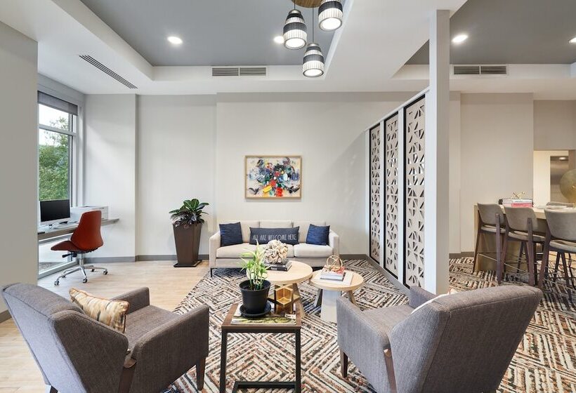 فندق Candlewood Suites   Asheville Downtown, An Ihg