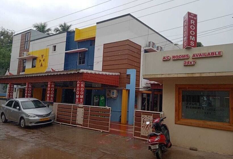 בית מלון כפרי Kaala Bairav Grand Annex1