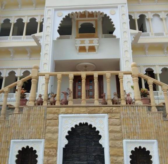 Отель Palace Rajkumbha