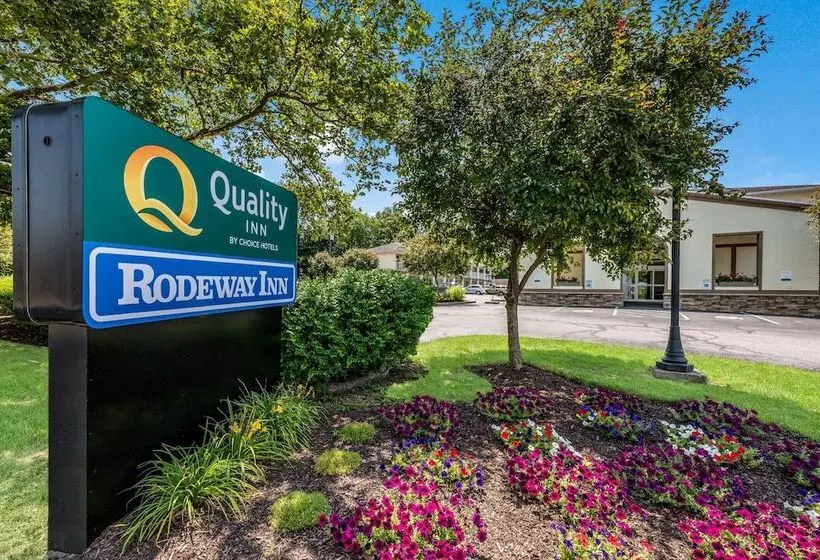 Hotelli Rodeway Inn Poughkeepsie