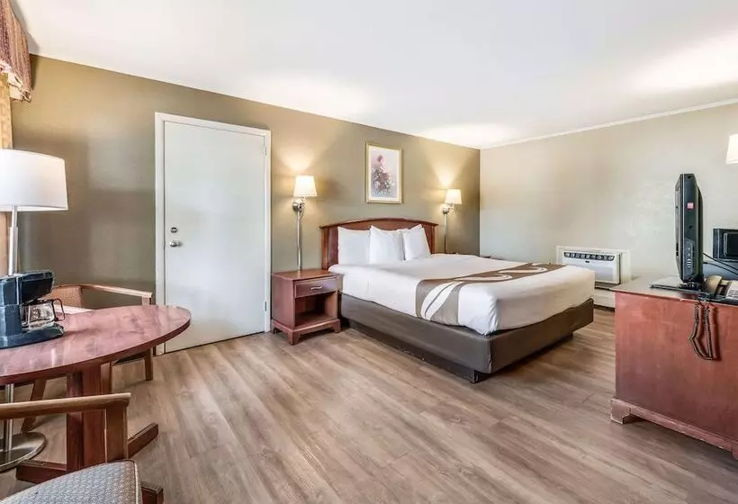 Hotelli Rodeway Inn Poughkeepsie