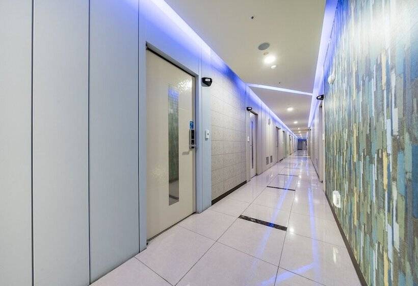 ホテル Golden Business