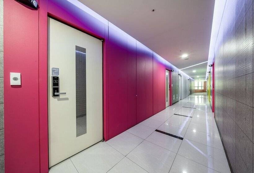 ホテル Golden Business