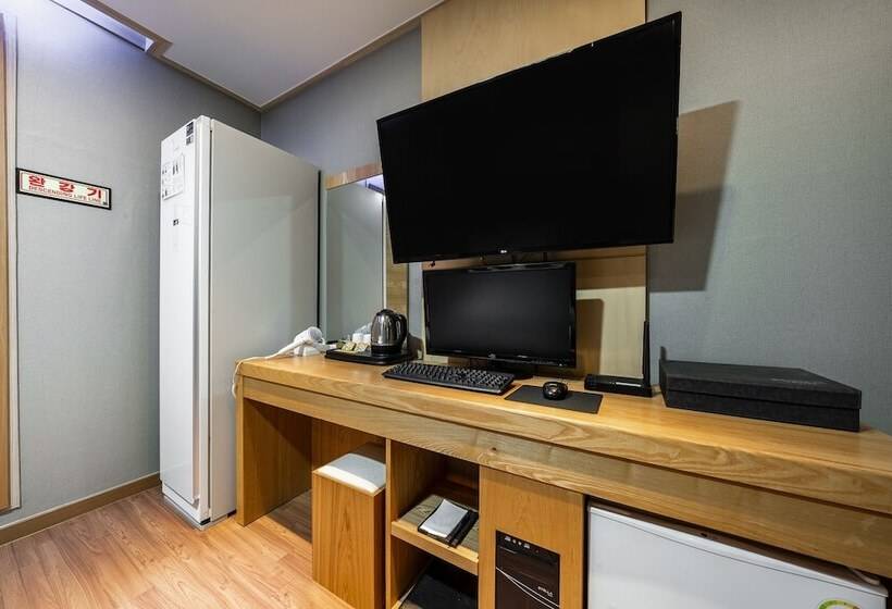 ホテル Golden Business