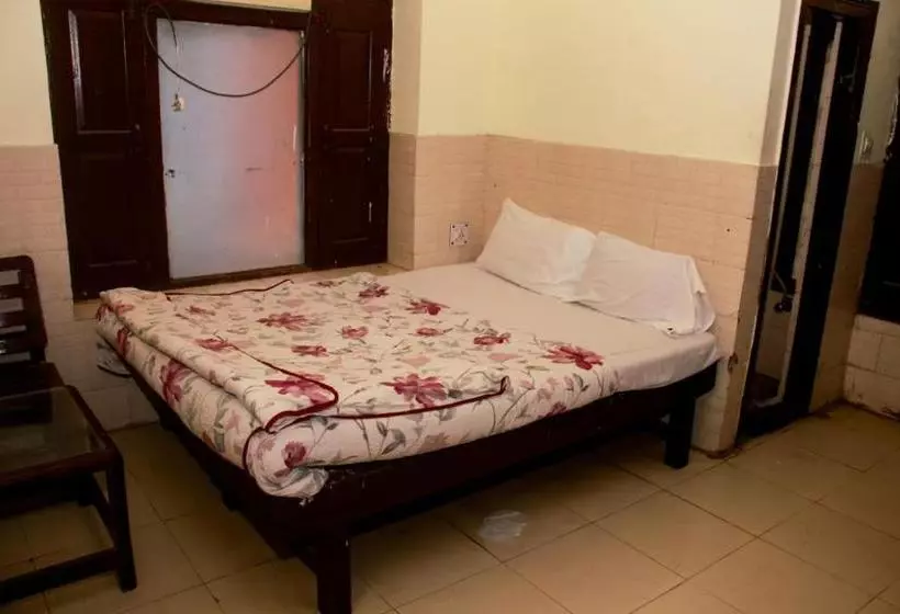 Hotel Shri Hari