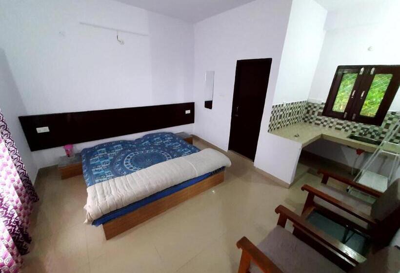 Janardan Studio Hotel Kausani