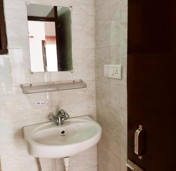 Janardan Studio Hotel Kausani