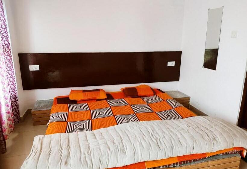 Janardan Studio Hotel Kausani