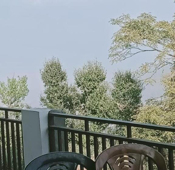 Janardan Studio Hotel Kausani