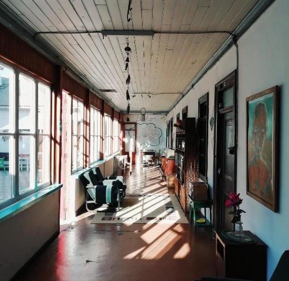 پانسیون Bichon La Casa Hostal