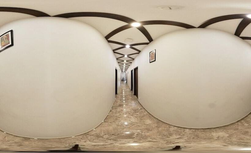 پانسیون Rajendra Residency