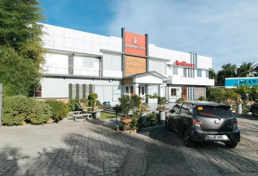Reddoorz Plus @ Jollydays Hotel Nueva Ecija