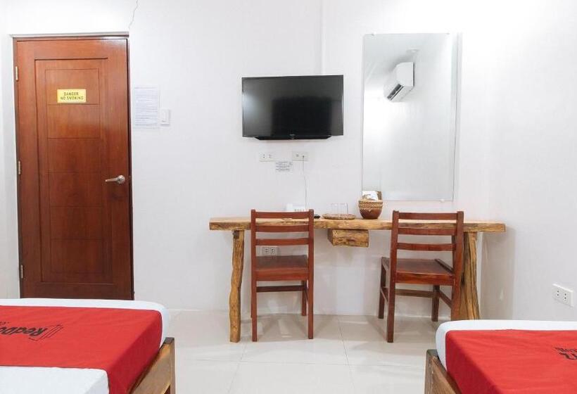 Reddoorz Plus @ Jollydays Hotel Nueva Ecija