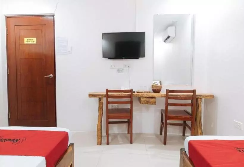 Reddoorz Plus @ Jollydays Hotel Nueva Ecija