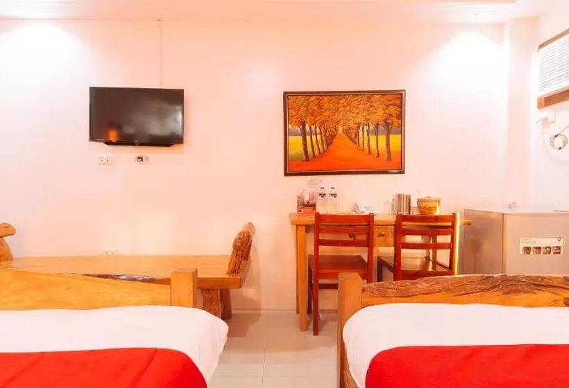 Reddoorz Plus @ Jollydays Hotel Nueva Ecija