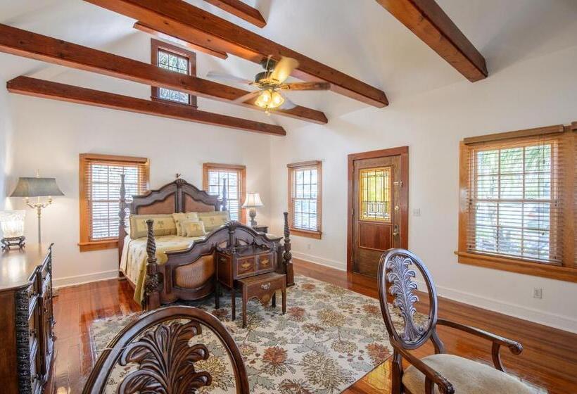 ユースホステル Old Colorado Inn