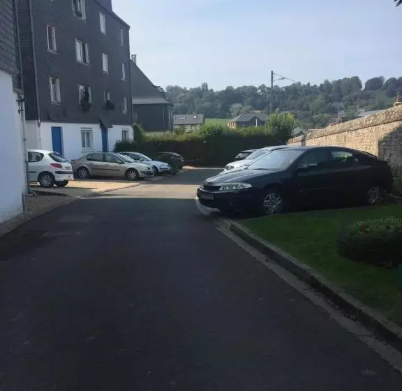 تختخواب و صبحانه L’honfleuraise