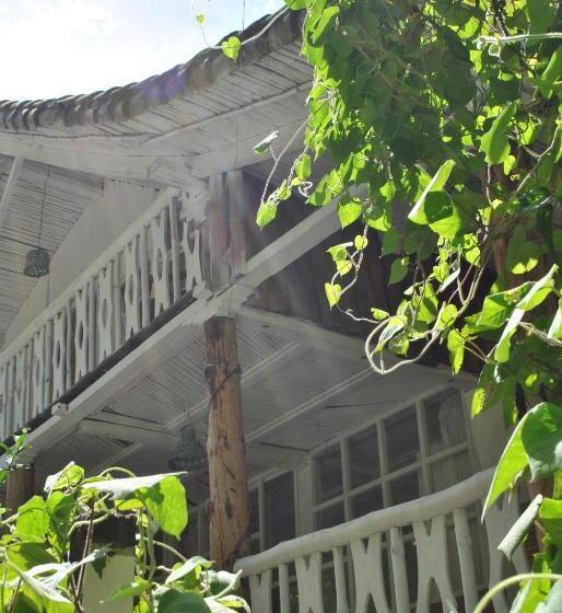 צימר Pacheco Farmhouse Intag Valley