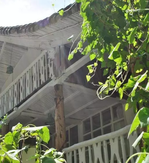 تختخواب و صبحانه Pacheco Farmhouse   Intag Valley