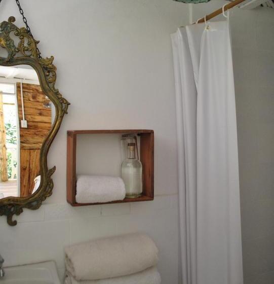 צימר Pacheco Farmhouse Intag Valley