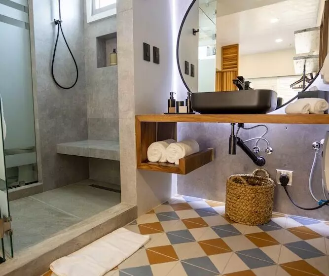 Hotelli Amaka Ocean Living Lodge