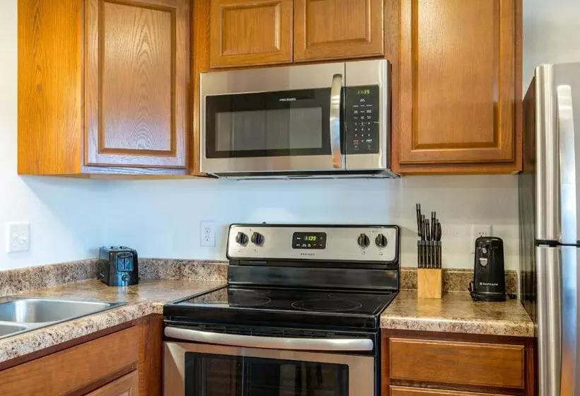 Hotelli Crown Resorts At Wolf Run