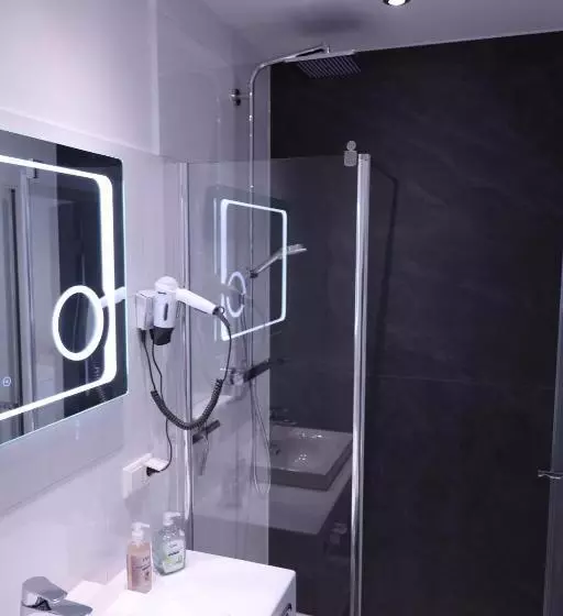 Hotelli Gästehaus Am Schweriner See