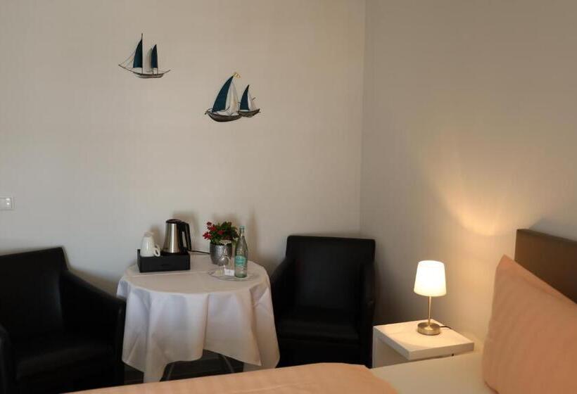 בית מלון כפרי Gästehaus Am Schweriner See