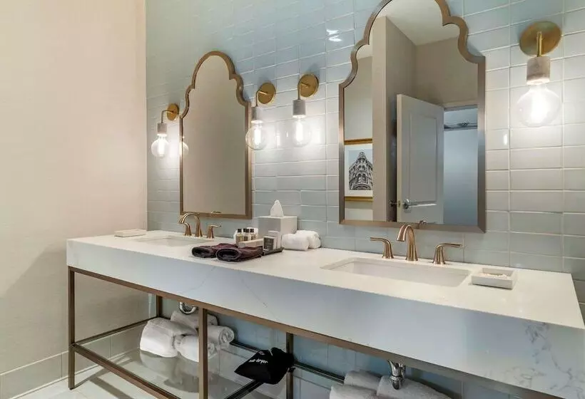 Lyric Hotel West End, Ascend Hotel Collection