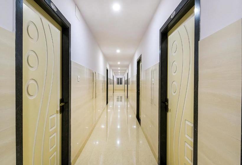 Hotel Oyo 39904 Swarna Palace