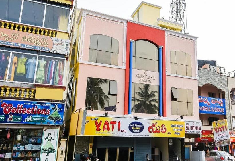 Hotel Oyo 39904 Swarna Palace