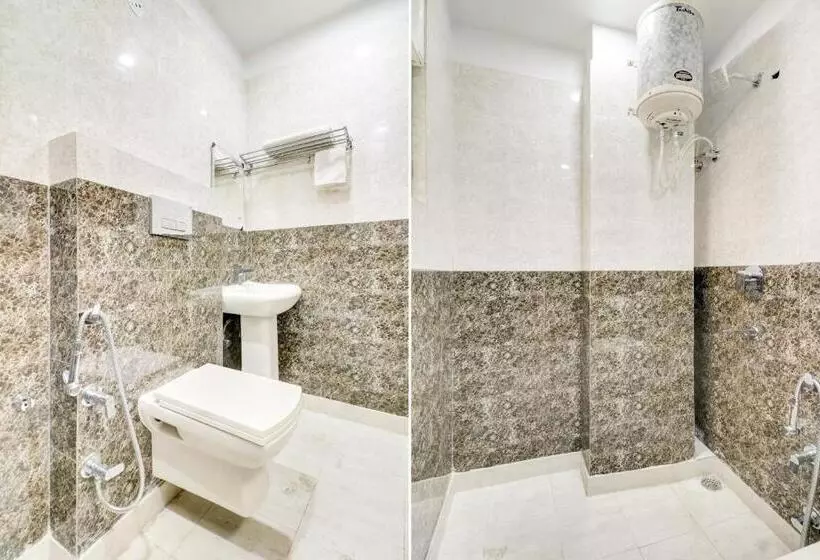 ホテル Ratan The Pacific