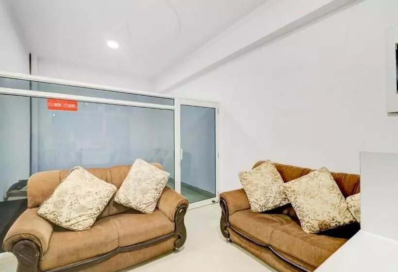 ホテル Ratan The Pacific